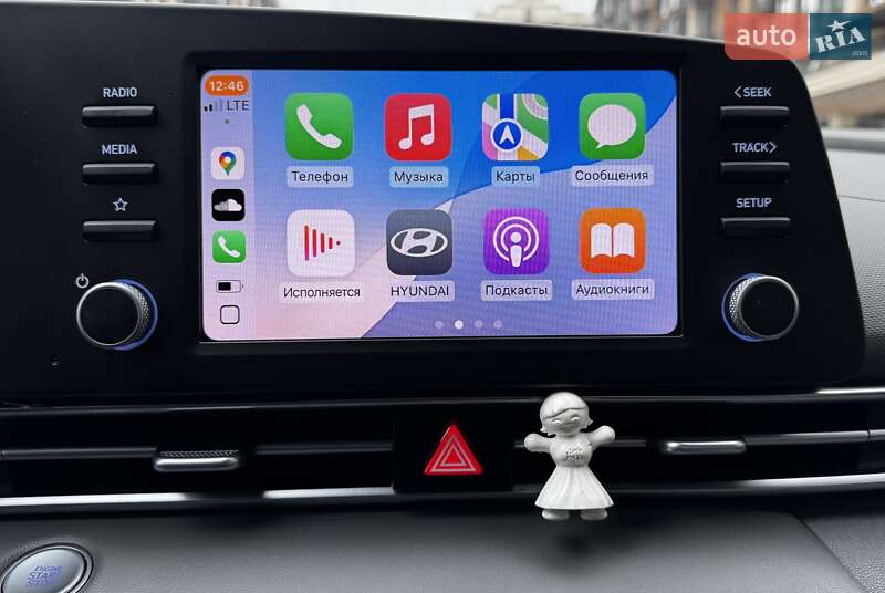 Седан Hyundai Elantra 2023 в Києві