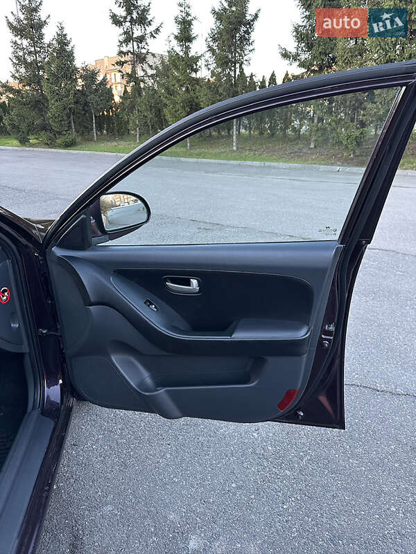 Седан Hyundai Elantra 2007 в Тернополі фото 26 Седан Hyundai Elantra 2007 в Тернополі