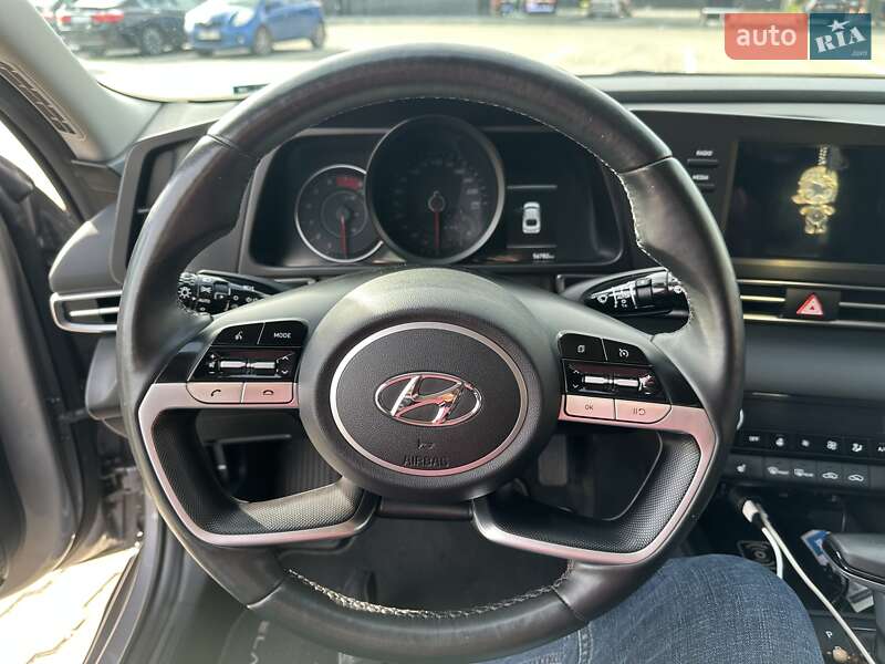 Седан Hyundai Elantra 2022 в Одессе