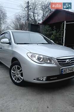 Седан Hyundai Elantra 2010 в Днепре