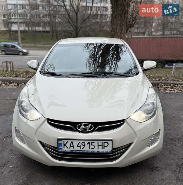 Седан Hyundai Elantra 2012 в Киеве фото Седан Hyundai Elantra 2012 в Киеве