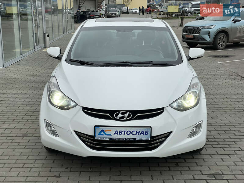 Седан Hyundai Elantra 2012 в Полтаві