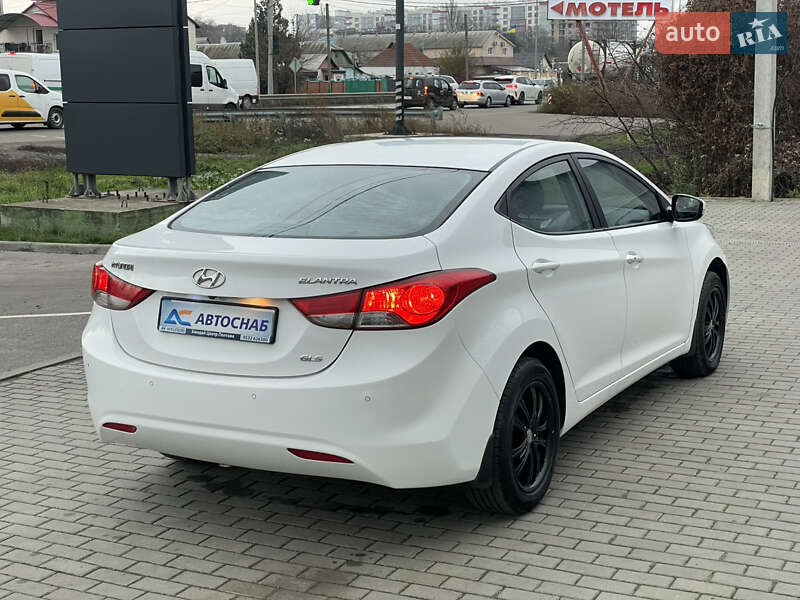 Седан Hyundai Elantra 2012 в Полтаві