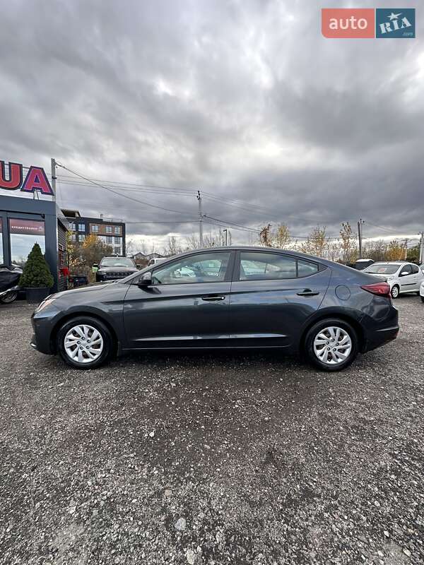 Седан Hyundai Elantra 2020 в Білогородці