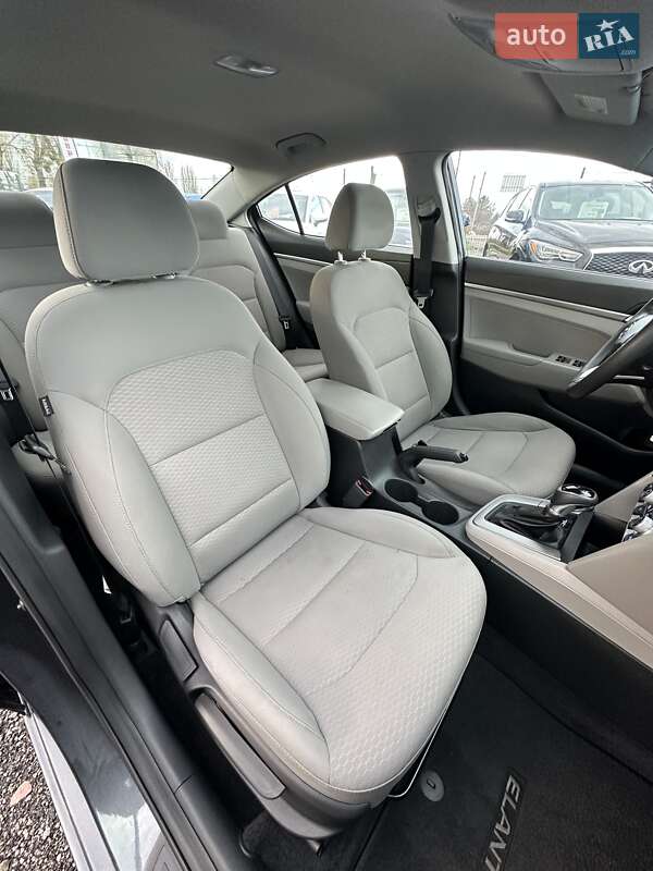 Седан Hyundai Elantra 2020 в Білогородці