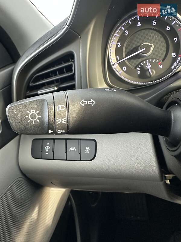 Седан Hyundai Elantra 2020 в Білогородці