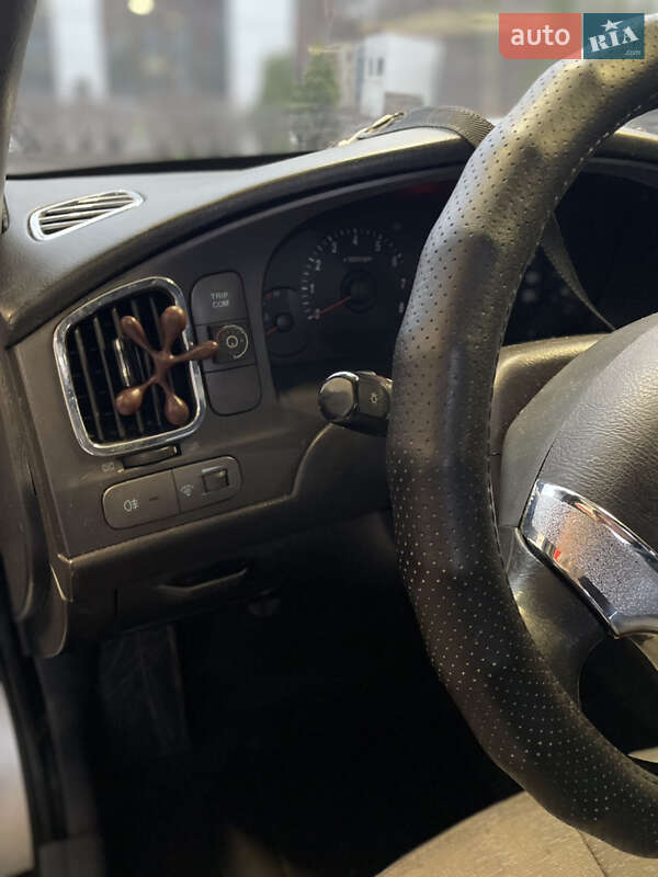 Седан Hyundai Elantra 2011 в Вінниці