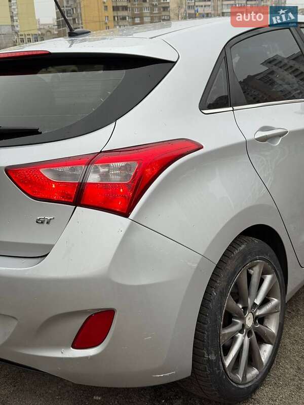 Хэтчбек Hyundai Elantra 2016 в Киеве