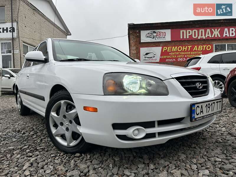 Седан Hyundai Elantra 2004 в Смеле
