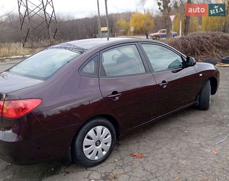 Седан Hyundai Elantra 2008 в Вышгороде