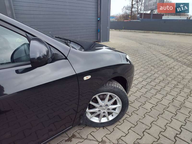 Седан Hyundai Elantra 2008 в Львове