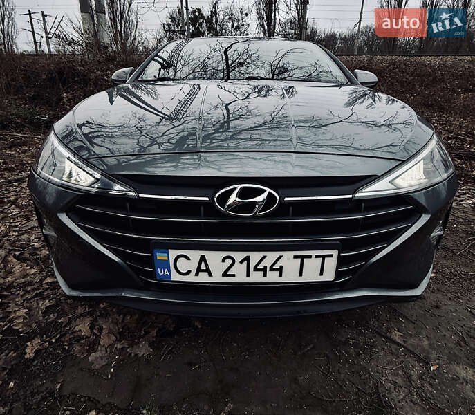 Седан Hyundai Elantra 2018 в Киеве фото 3 Седан Hyundai Elantra 2018 в Киеве