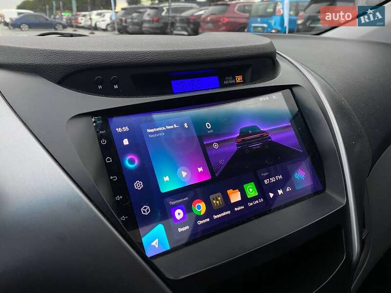 Седан Hyundai Elantra 2011 в Києві фото 36 Седан Hyundai Elantra 2011 в Києві