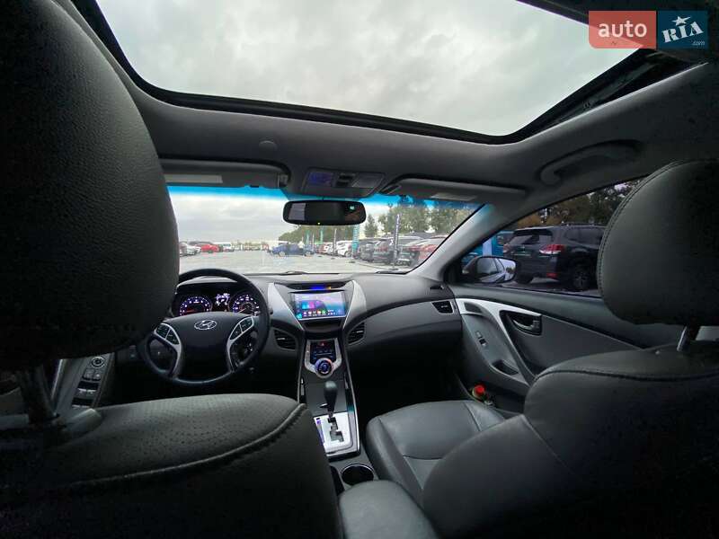 Седан Hyundai Elantra 2011 в Києві фото 41 Седан Hyundai Elantra 2011 в Києві