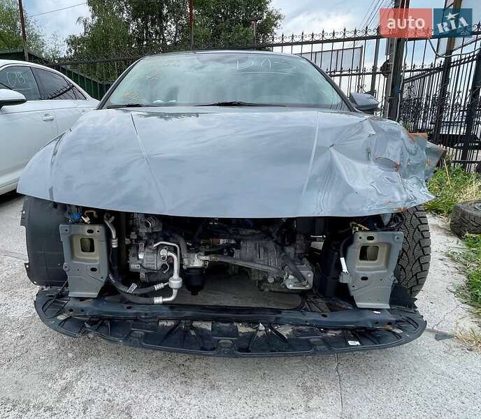 Седан Hyundai Elantra 2022 в Киеве