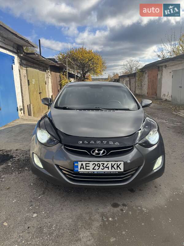Седан Hyundai Elantra 2011 в Кривом Роге фото Седан Hyundai Elantra 2011 в Кривом Роге