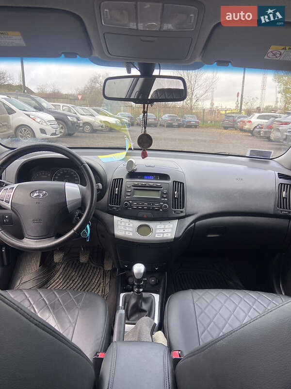 Седан Hyundai Elantra 2010 в Черноморске фото 13 Седан Hyundai Elantra 2010 в Черноморске