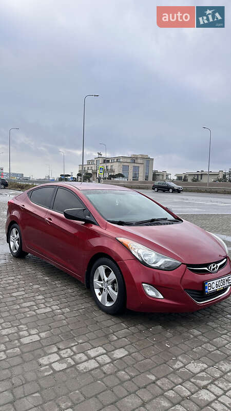 Hyundai Elantra 2013