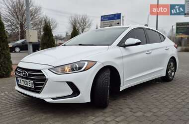 Седан Hyundai Elantra 2016 в Києві