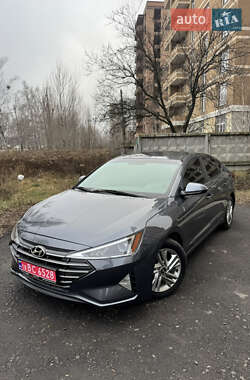 Седан Hyundai Elantra 2019 в Києві