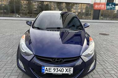 Седан Hyundai Elantra 2013 в Дніпрі