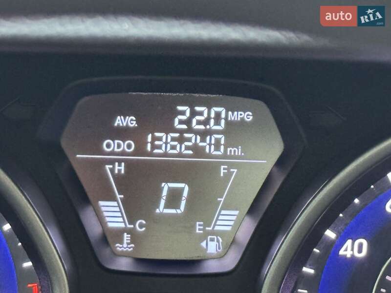 Седан Hyundai Elantra 2013 в Днепре