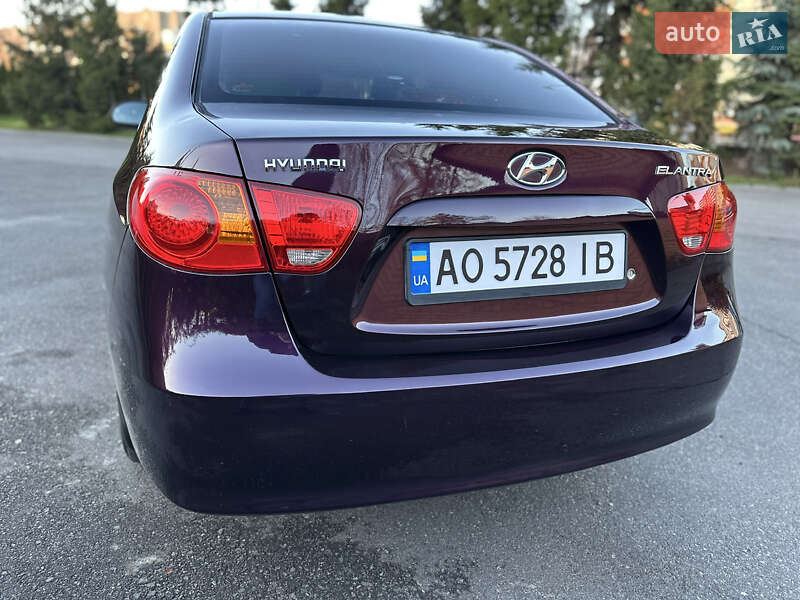 Седан Hyundai Elantra 2007 в Тернополе