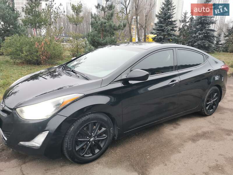 Hyundai Elantra 2013