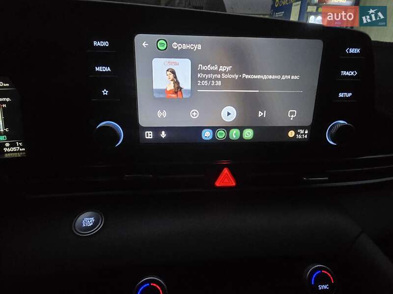 Седан Hyundai Elantra 2023 в Киеве