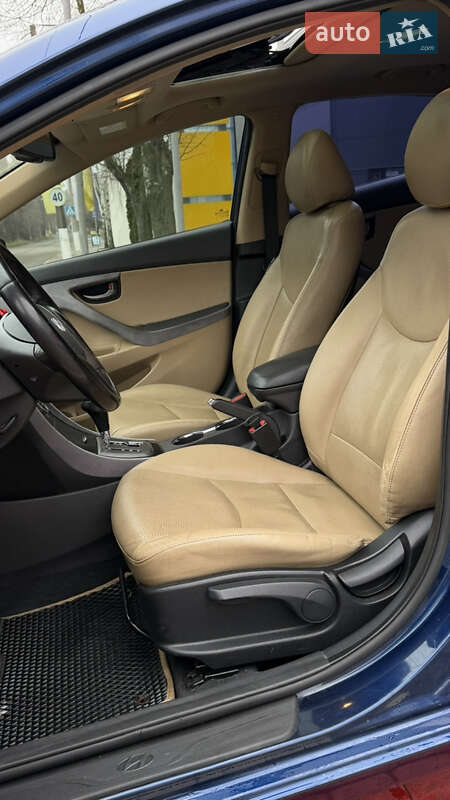 Седан Hyundai Elantra 2012 в Запорожье