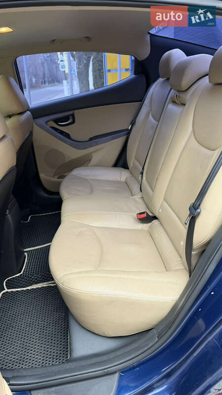 Седан Hyundai Elantra 2012 в Запорожье