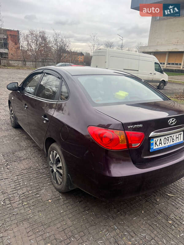 Hyundai Elantra 2010
