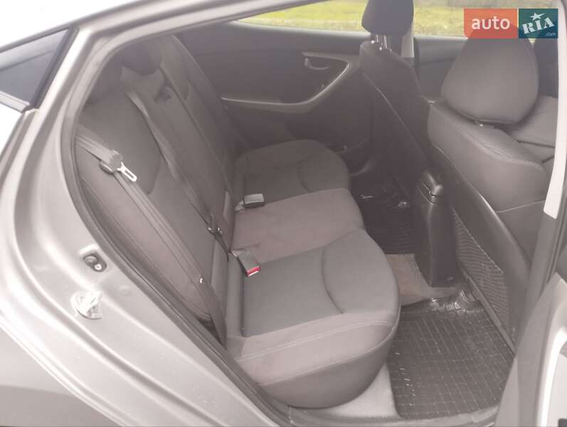 Седан Hyundai Elantra 2012 в Харькове