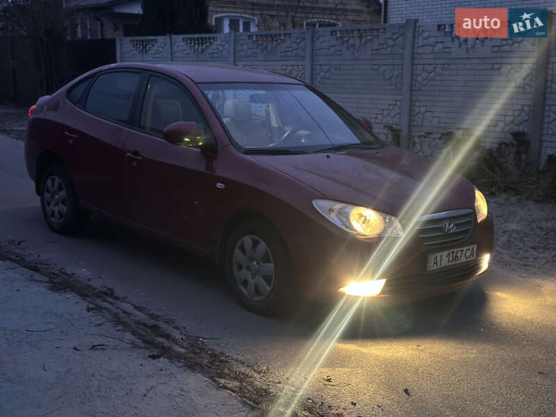 Седан Hyundai Elantra 2008 в Демидове