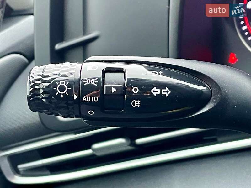 Седан Hyundai Elantra 2021 в Києві