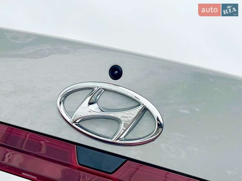 Седан Hyundai Elantra 2021 в Києві