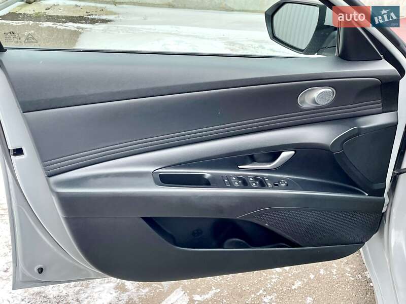 Седан Hyundai Elantra 2021 в Києві