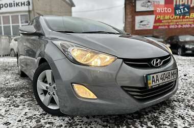 Седан Hyundai Elantra 2012 в Смілі