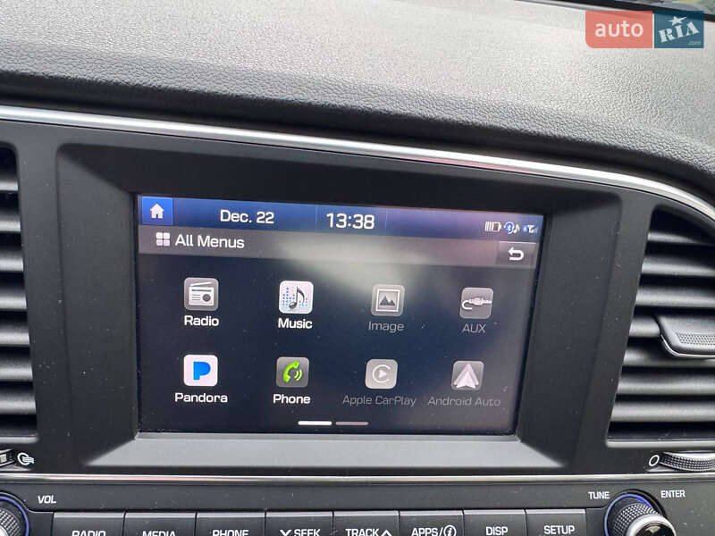 Седан Hyundai Elantra 2018 в Дніпрі