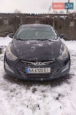 Седан Hyundai Elantra 2014 в Киеве