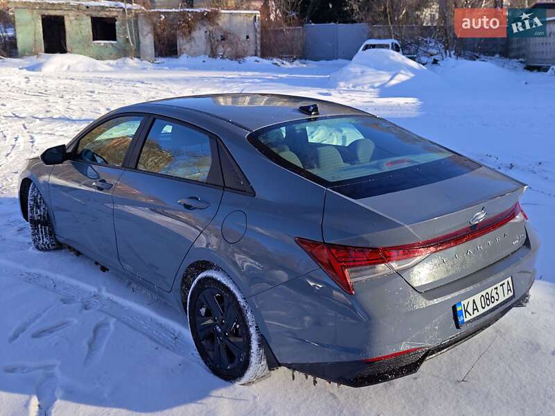 Седан Hyundai Elantra 2022 в Киеве