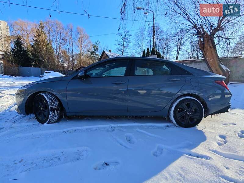 Седан Hyundai Elantra 2022 в Киеве