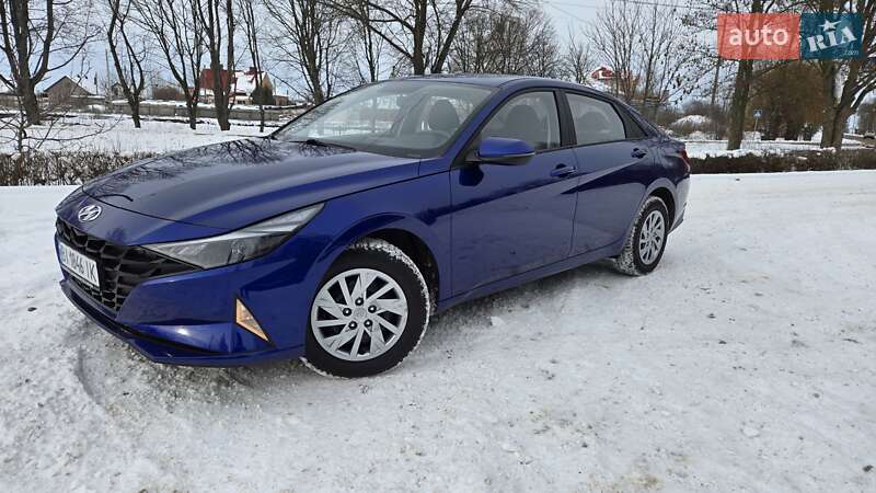 Седан Hyundai Elantra 2021 в Миргороде