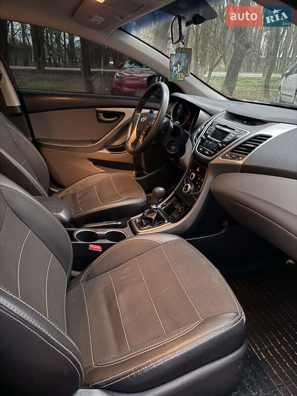 Седан Hyundai Elantra 2014 в Вінниці