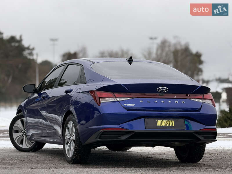 Седан Hyundai Elantra 2021 в Киеве