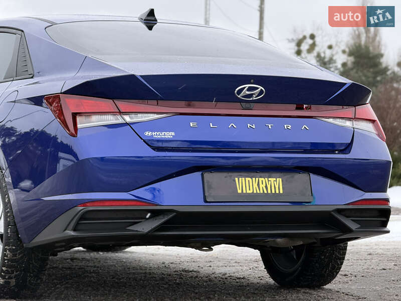 Седан Hyundai Elantra 2021 в Киеве