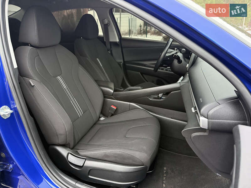 Седан Hyundai Elantra 2021 в Киеве