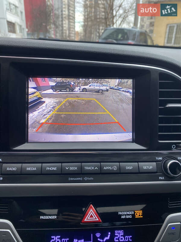 Седан Hyundai Elantra 2017 в Киеве