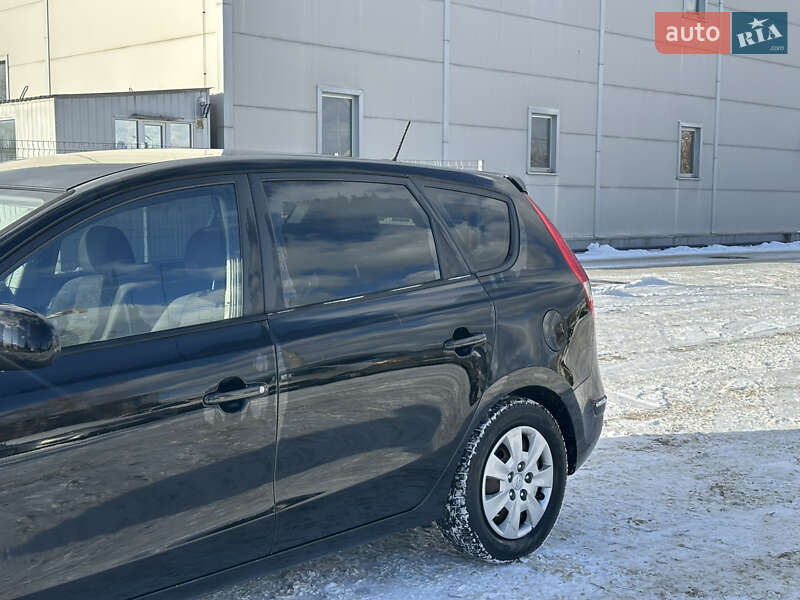 Универсал Hyundai Elantra 2011 в Львове