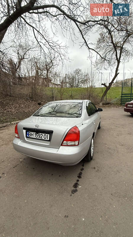 Седан Hyundai Elantra 2001 в Одессе